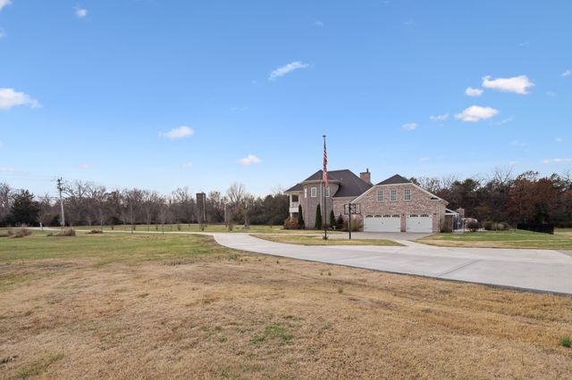 1522 Walnut Grove Rd, Christiana, TN 37037