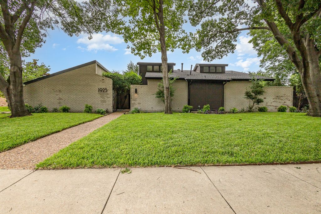 1925 Sparrows Point Drive, Plano, TX 75023
