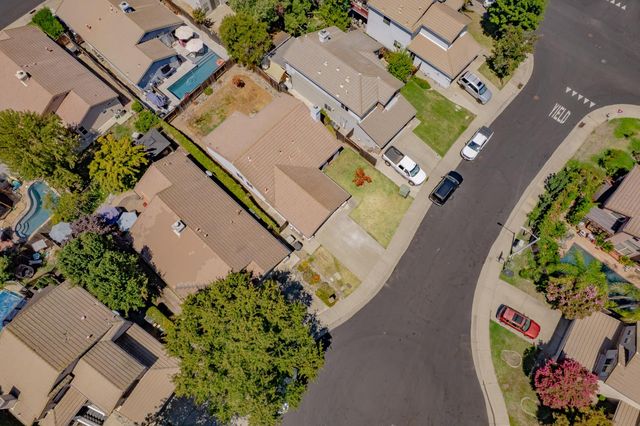 304 Jonquil Ct, Roseville, CA 95747