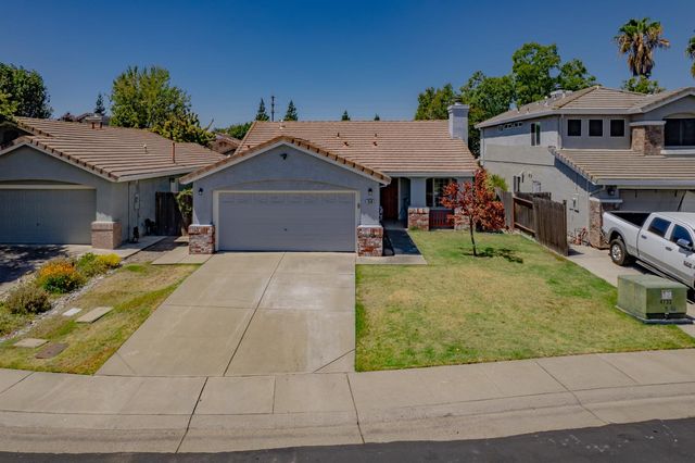 304 Jonquil Ct, Roseville, CA 95747