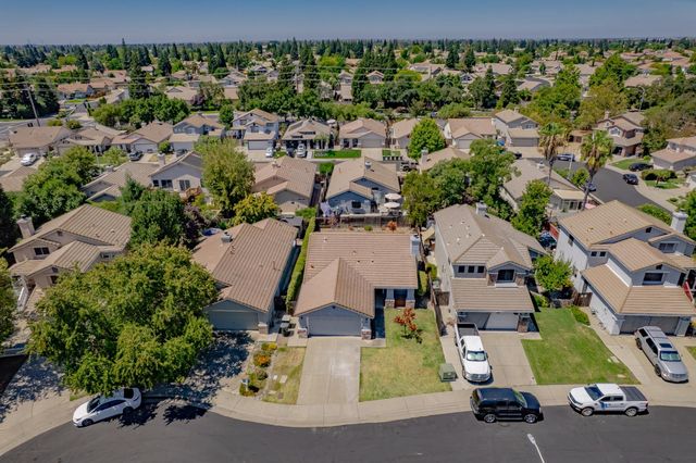 304 Jonquil Ct, Roseville, CA 95747