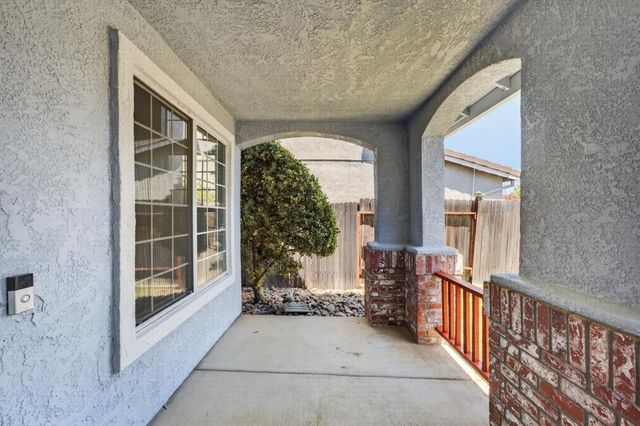 304 Jonquil Ct, Roseville, CA 95747