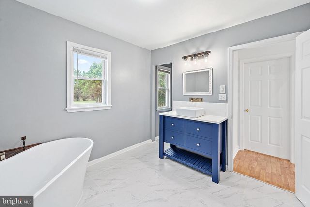 26792 PORTER MILL RD, Hebron, MD 21830