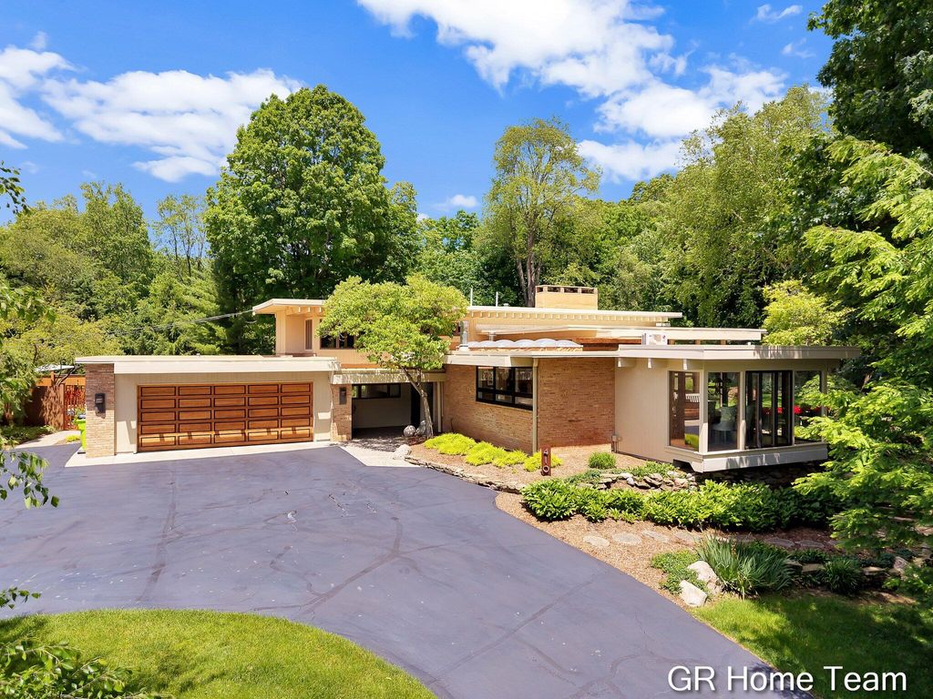 410 W South Street, Greenville City, MI 48838