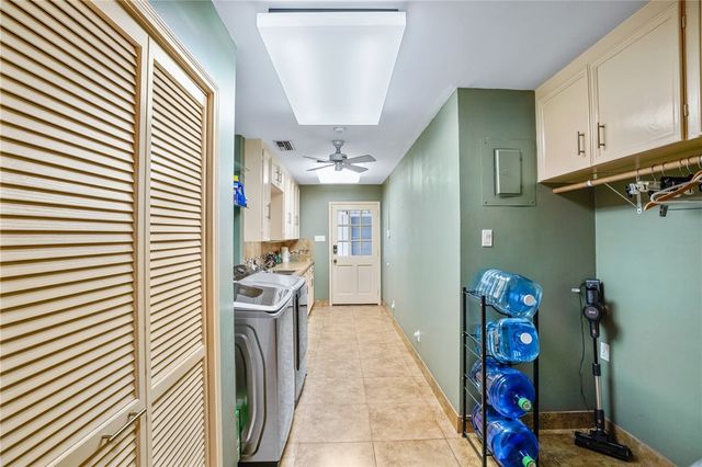 1221 W Henrietta Ave, Kingsville, TX 78363