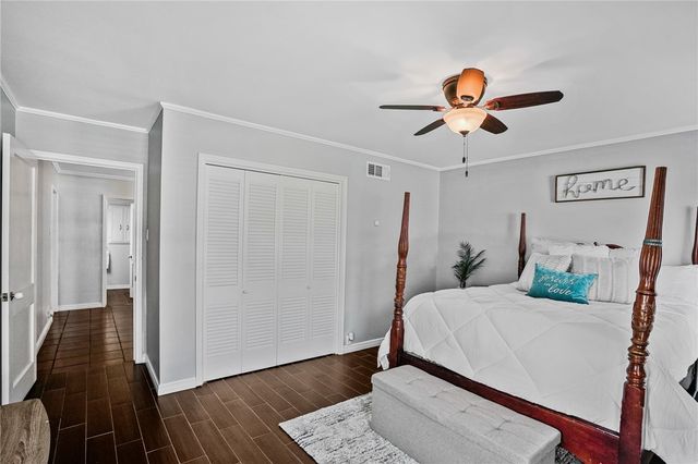 1221 W Henrietta Ave, Kingsville, TX 78363