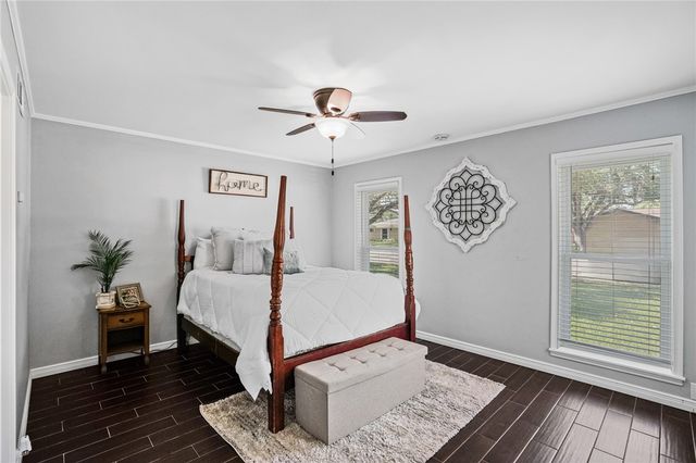 1221 W Henrietta Ave, Kingsville, TX 78363