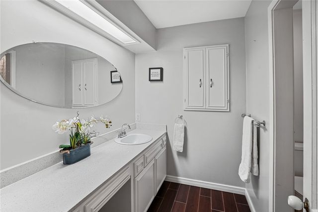 1221 W Henrietta Ave, Kingsville, TX 78363