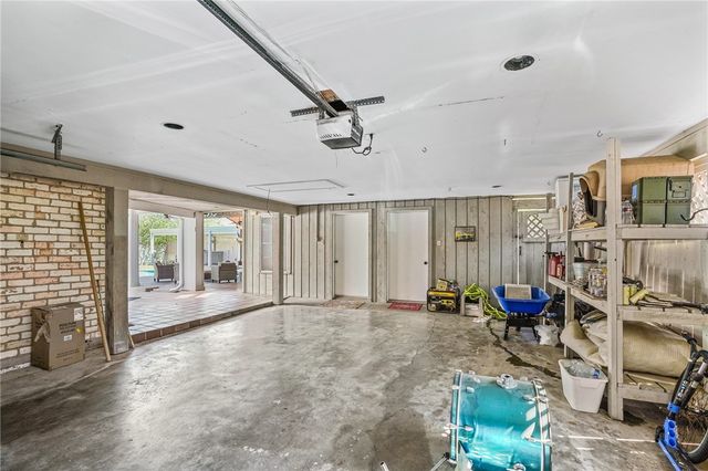 1221 W Henrietta Ave, Kingsville, TX 78363