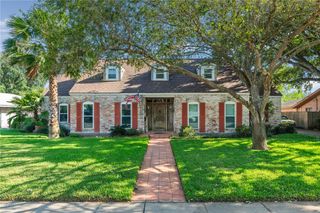 1221 W Henrietta Ave, Kingsville, TX 78363