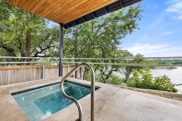 24423 Pedernales DR, Spicewood, TX 78669