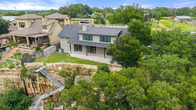 24423 Pedernales DR, Spicewood, TX 78669