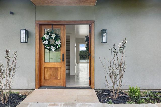 24423 Pedernales DR, Spicewood, TX 78669