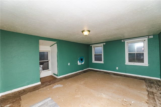 626 Pittsburgh Rd, Daugherty Twp, PA 15074