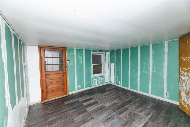 626 Pittsburgh Rd, Daugherty Twp, PA 15074