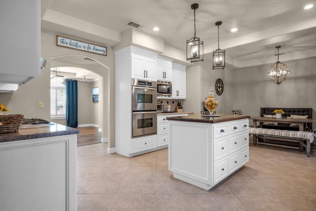 4811 Argyle Ln, Sacramento, CA 95841