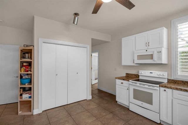 4811 Argyle Ln, Sacramento, CA 95841