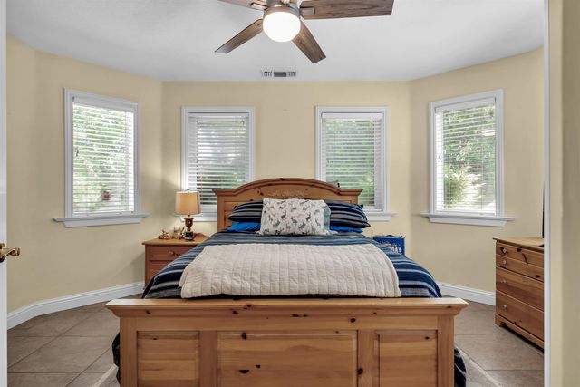 4811 Argyle Ln, Sacramento, CA 95841