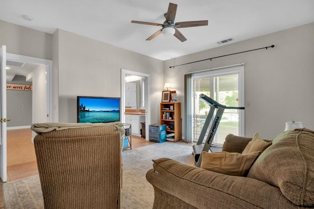 4811 Argyle Ln, Sacramento, CA 95841