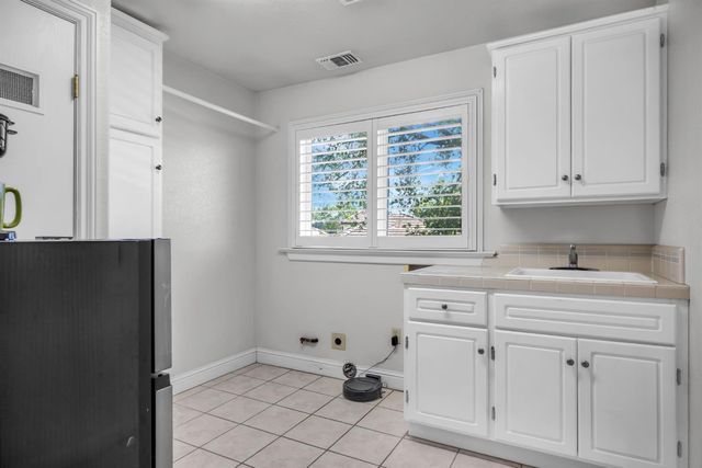 4811 Argyle Ln, Sacramento, CA 95841