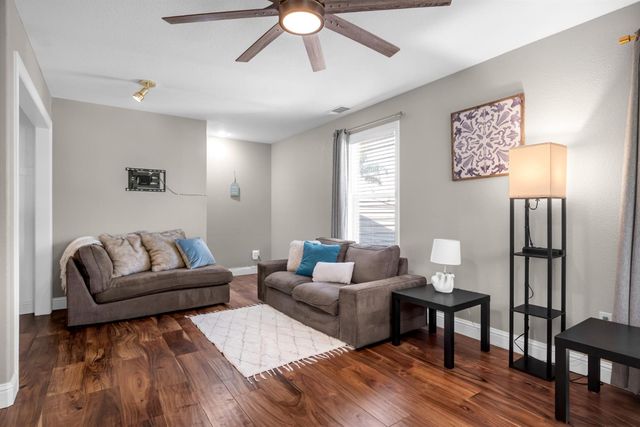 4811 Argyle Ln, Sacramento, CA 95841