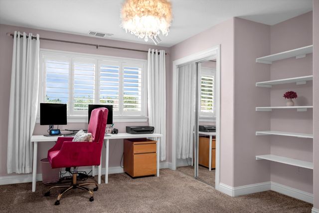 4811 Argyle Ln, Sacramento, CA 95841