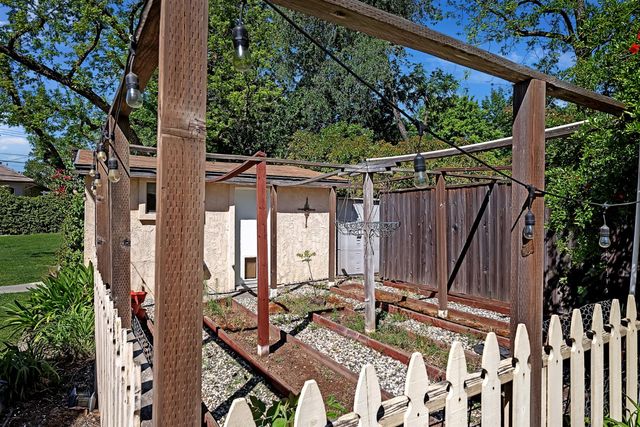 4811 Argyle Ln, Sacramento, CA 95841