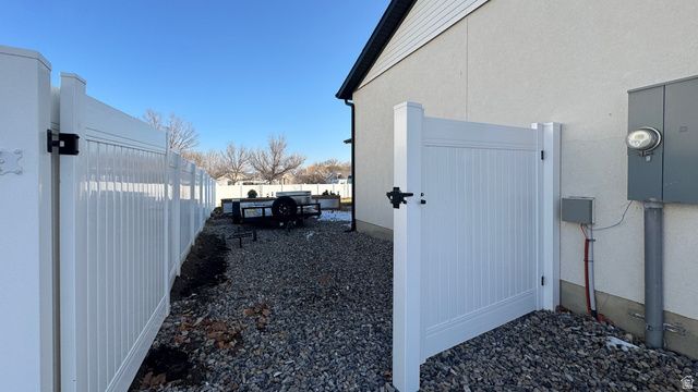 598 S CROOKED POST WAY, Saratoga Springs, UT 84045