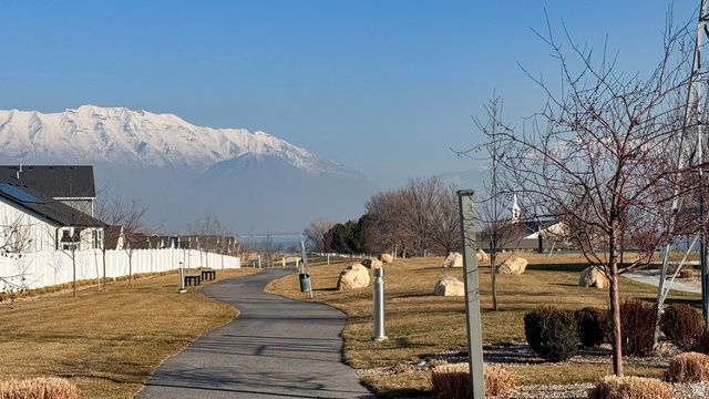 598 S CROOKED POST WAY, Saratoga Springs, UT 84045