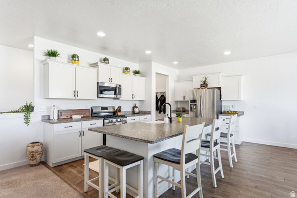 Image 12 of property listing at 598 S CROOKED POST WAY, Saratoga Springs, UT 84045