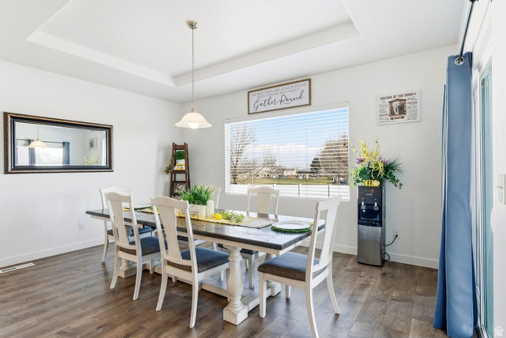 Image 18 of property listing at 598 S CROOKED POST WAY, Saratoga Springs, UT 84045