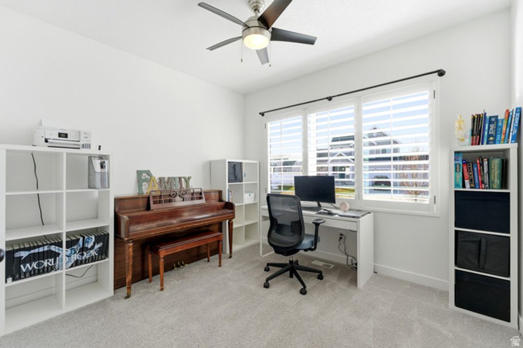 Image 34 of property listing at 598 S CROOKED POST WAY, Saratoga Springs, UT 84045