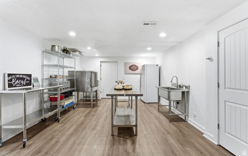 Image 43 of property listing at 598 S CROOKED POST WAY, Saratoga Springs, UT 84045