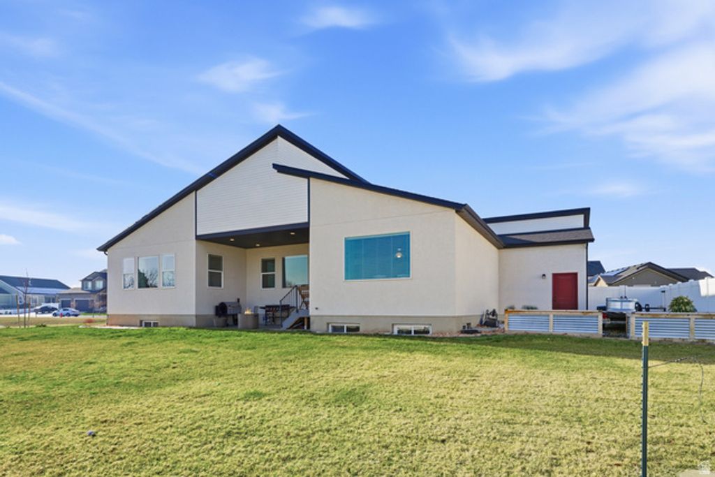 Image 58 of property listing at 598 S CROOKED POST WAY, Saratoga Springs, UT 84045