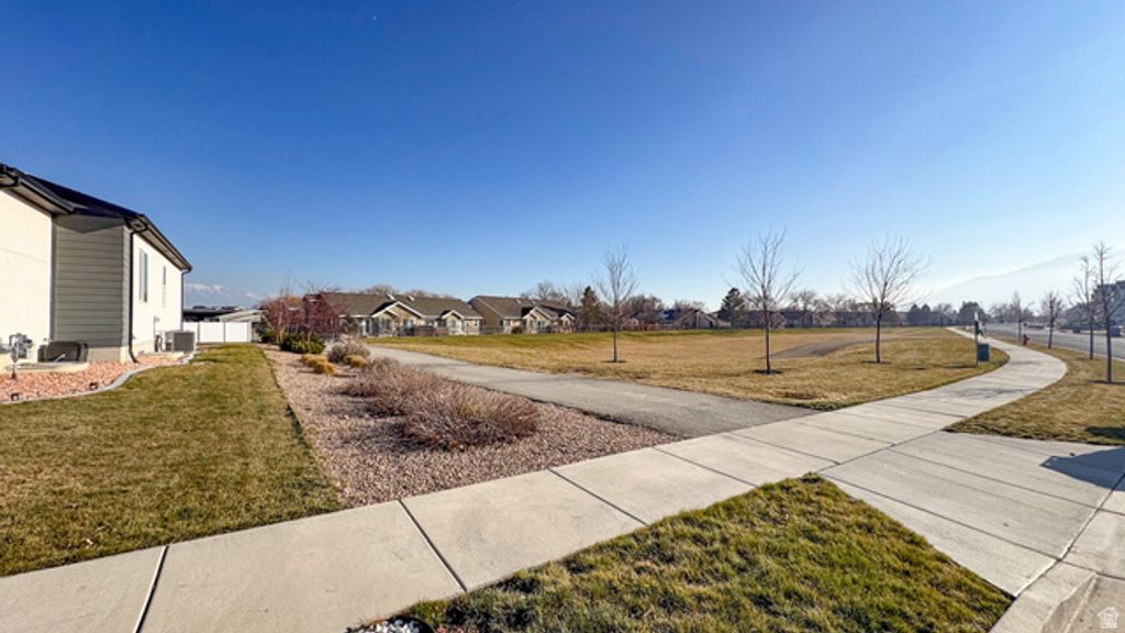 Image 68 of property listing at 598 S CROOKED POST WAY, Saratoga Springs, UT 84045