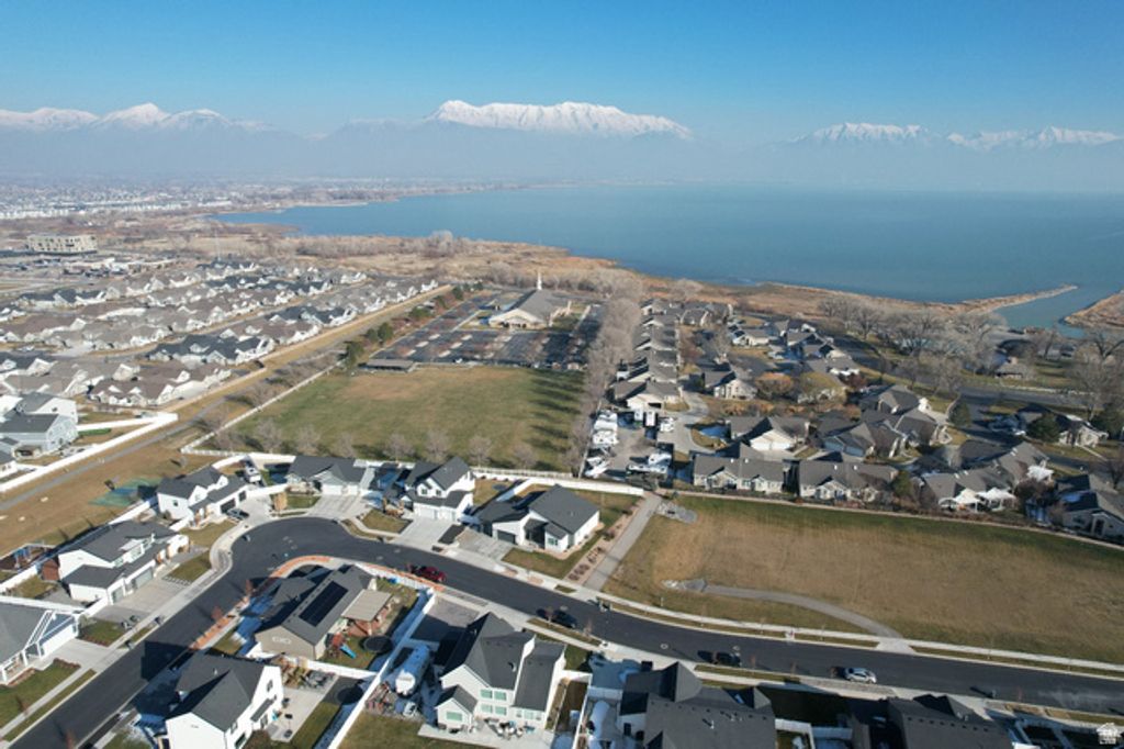 Image 85 of property listing at 598 S CROOKED POST WAY, Saratoga Springs, UT 84045