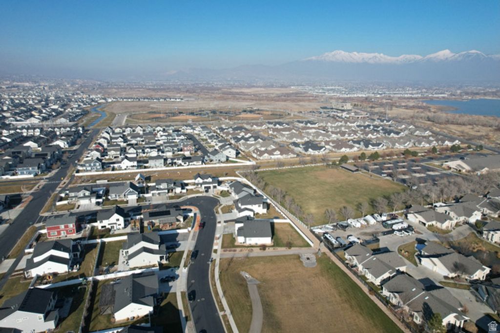 Image 87 of property listing at 598 S CROOKED POST WAY, Saratoga Springs, UT 84045