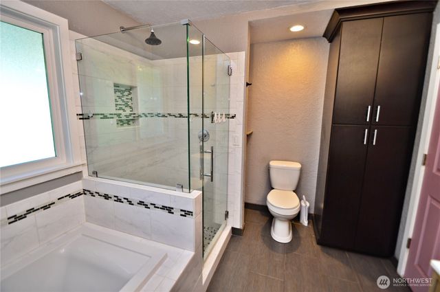 4830 Beverly Drive NE, Olympia, WA 98516