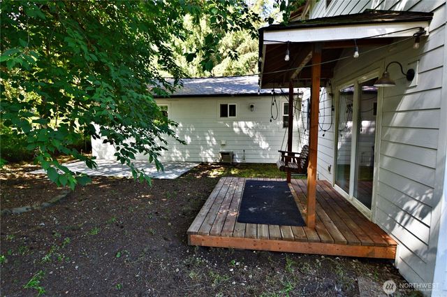 4830 Beverly Drive NE, Olympia, WA 98516