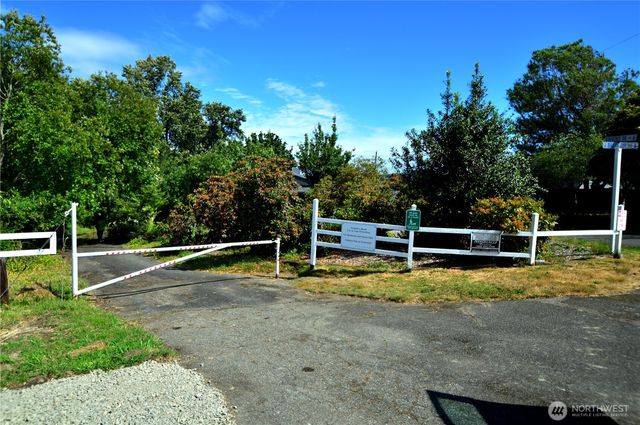 4830 Beverly Drive NE, Olympia, WA 98516