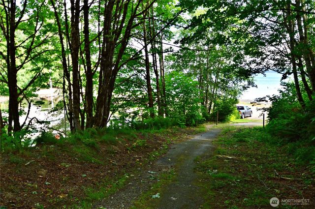 4830 Beverly Drive NE, Olympia, WA 98516