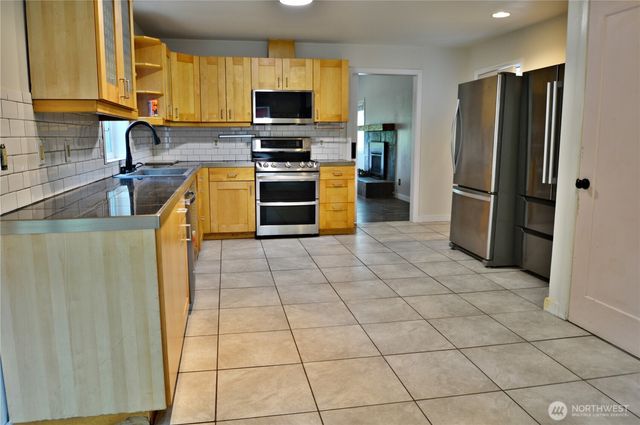 4830 Beverly Drive NE, Olympia, WA 98516