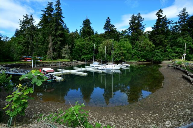 4830 Beverly Drive NE, Olympia, WA 98516