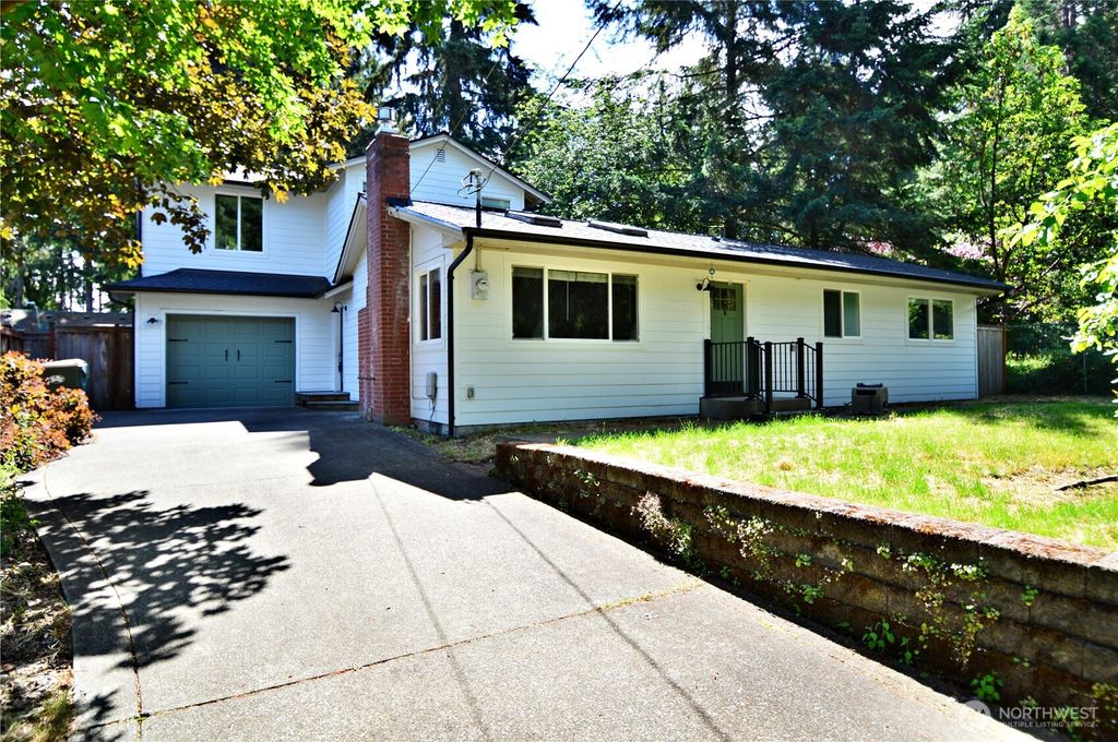 4830 Beverly Drive NE, Olympia, WA 98516