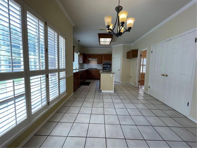 6407 Old Harbor LN, Austin, TX 78739