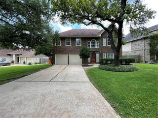 6407 Old Harbor LN, Austin, TX 78739