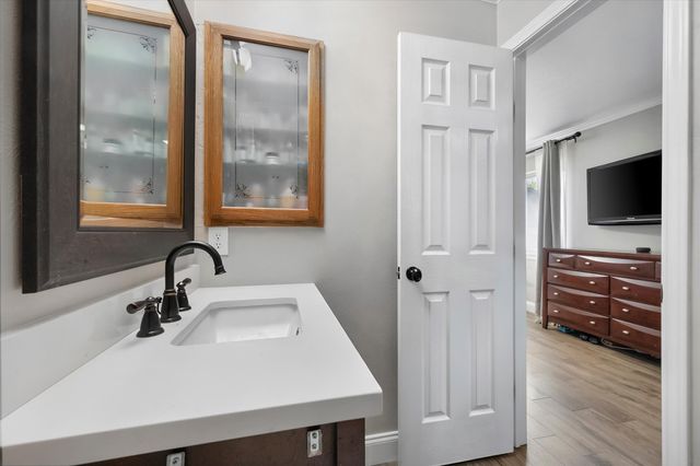 329 E Crossland Boulevard, Grand Prairie, TX 75052