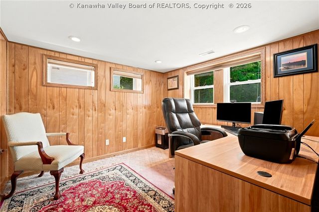 817 Maple Road, Charleston, WV 25302