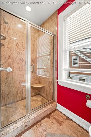 817 Maple Road, Charleston, WV 25302