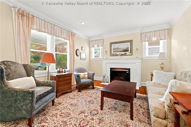817 Maple Road, Charleston, WV 25302